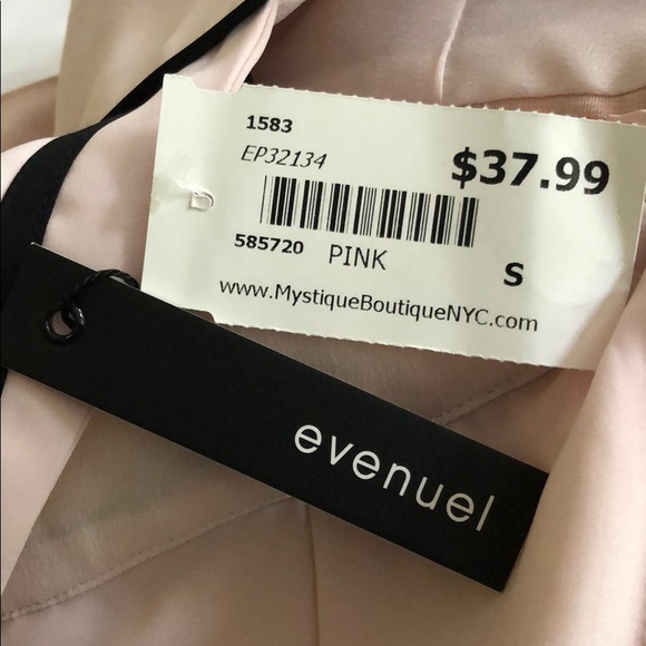 Evenuel- mystique boutique NYC pink romper- NWT - Picture 4 of 4